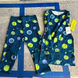 New with tags crewcuts boys outer space pajama set long sleeve and pants. Size 7
